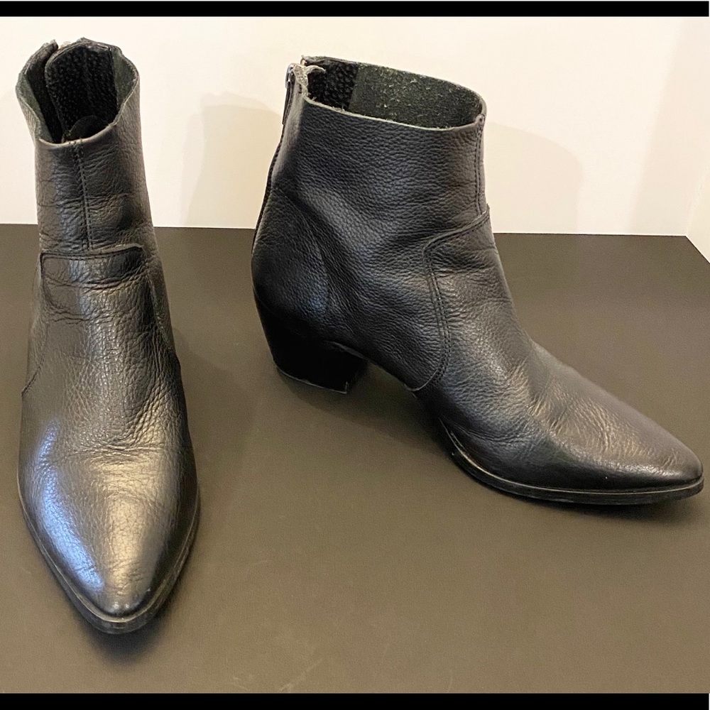 Diba black ankle booties